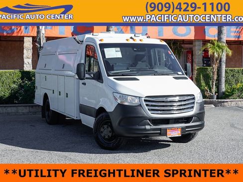 Used 2019 Freightliner Sprinter 3500 image 1