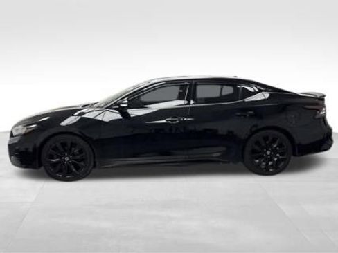 Used 2019 Nissan Maxima SR w/ Premium Package image 4