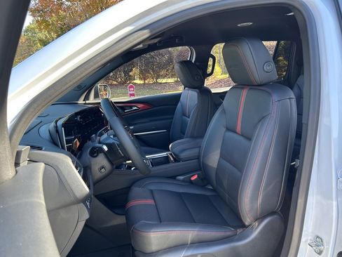 New 2026 Chevrolet Traverse RS image 33