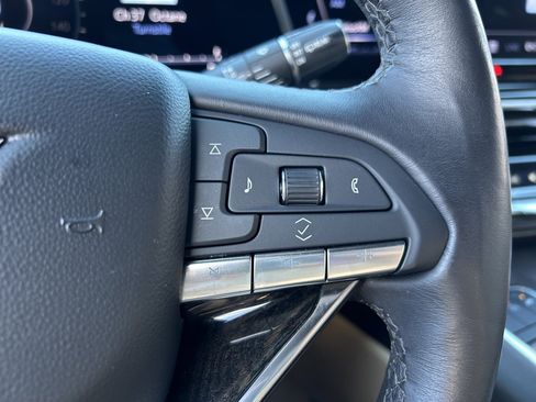 Used 2024 Cadillac Escalade ESV Premium Luxury image 27