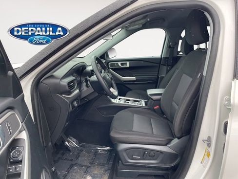 Used 2023 Ford Explorer XLT image 11