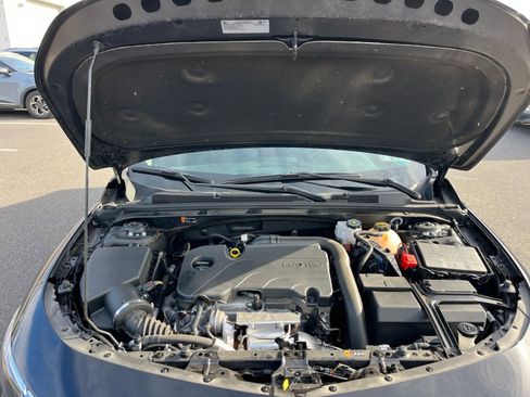 Used 2024 Chevrolet Malibu LT image 32