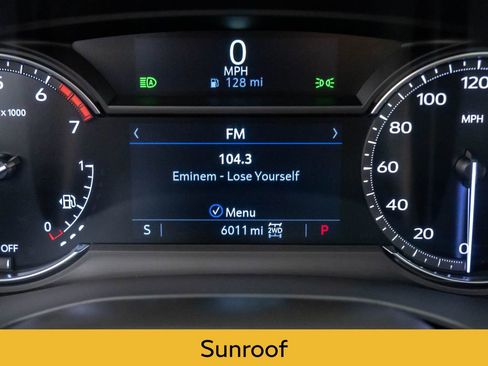 Used 2025 Cadillac XT6 Luxury image 22