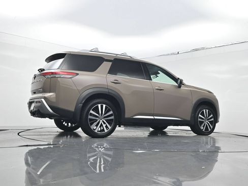 Used 2023 Nissan Pathfinder Platinum AWD/4WD image 23