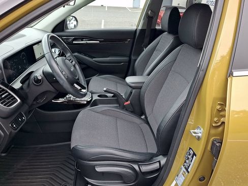 Used 2024 Kia Seltos S AWD/4WD image 16