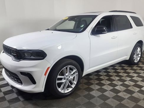 Used 2023 Dodge Durango GT image 3