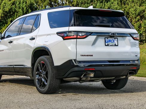 Used 2018 Chevrolet Traverse Premier w/ Redline Edition AWD/4WD image 39
