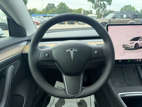 Used 2023 Tesla Model 3 Standard Range RWD image 11