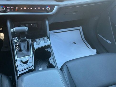 Used 2025 Kia Sportage X-Line w/ Premium Package image 23