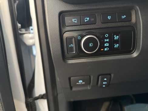 Used 2023 Ford F250 Lariat w/ Tow Technology Package image 30