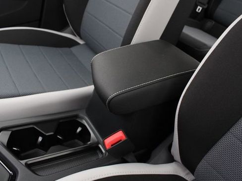 New 2026 Volkswagen Taos S image 17