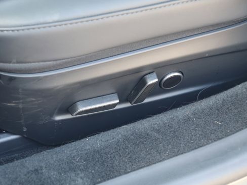 Used 2025 Tesla Model 3 image 29