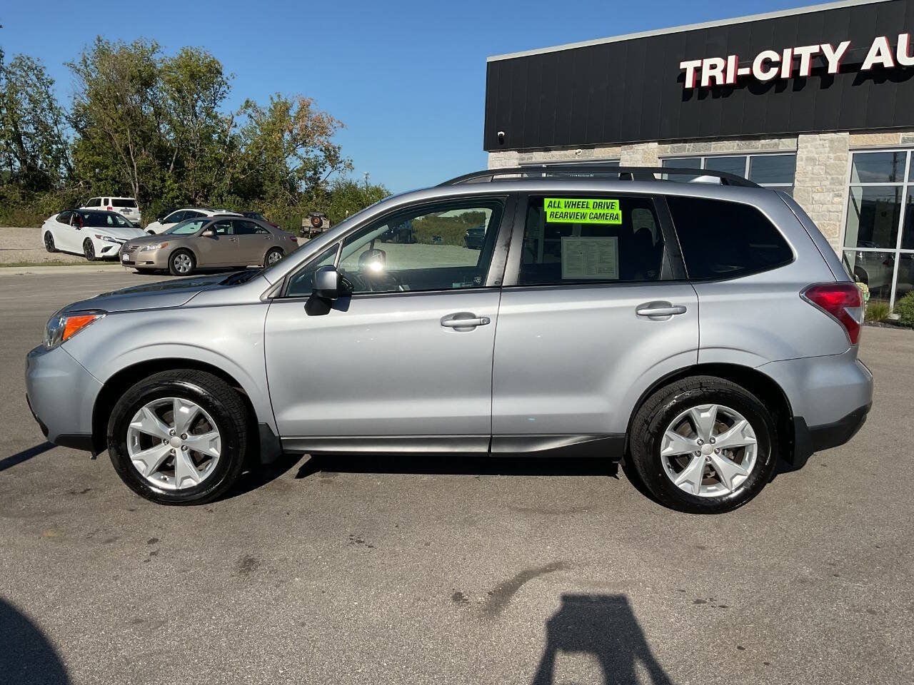 Used 2016 Subaru Forester 2.5i Premium AWD/4WD image 3
