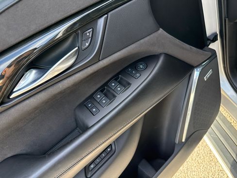 Used 2016 Cadillac Escalade ESV Platinum image 15