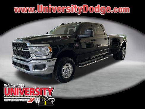 Used 2024 RAM 3500 Tradesman w/ Chrome Appearance Group AWD/4WD image 1