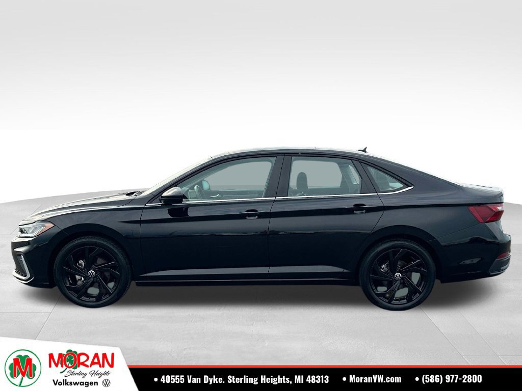 Certified 2026 Volkswagen Jetta SE w/ Black Wheel Package FWD image 2