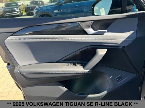New 2025 Volkswagen Tiguan SE R-Line image 17