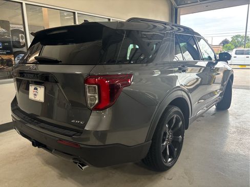 Used 2023 Ford Explorer ST-Line w/ Class IV Trailer Tow Package AWD/4WD image 7