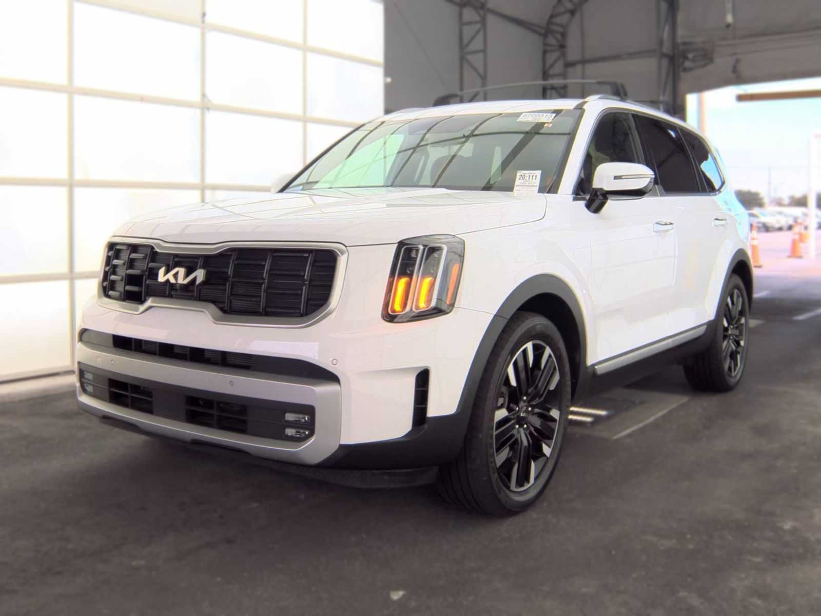 Used 2024 Kia Telluride SX Prestige AWD/4WD image 5