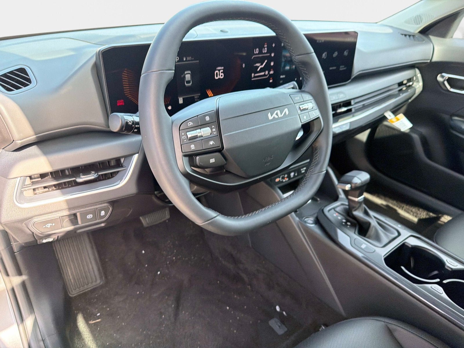 New 2026 Kia K4 EX FWD image 18