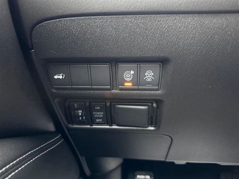 Used 2019 Nissan Armada SL w/ Premium Package image 28