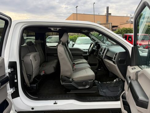 Used 2015 Ford F150 XLT w/ Equipment Group 301A Mid RWD image 17