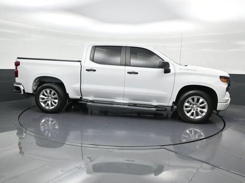Used 2024 Chevrolet Silverado 1500 Custom image 7