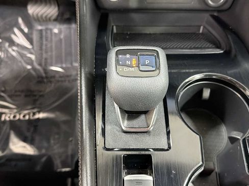 Used 2021 Nissan Rogue SL w/ Premium Package AWD/4WD image 22