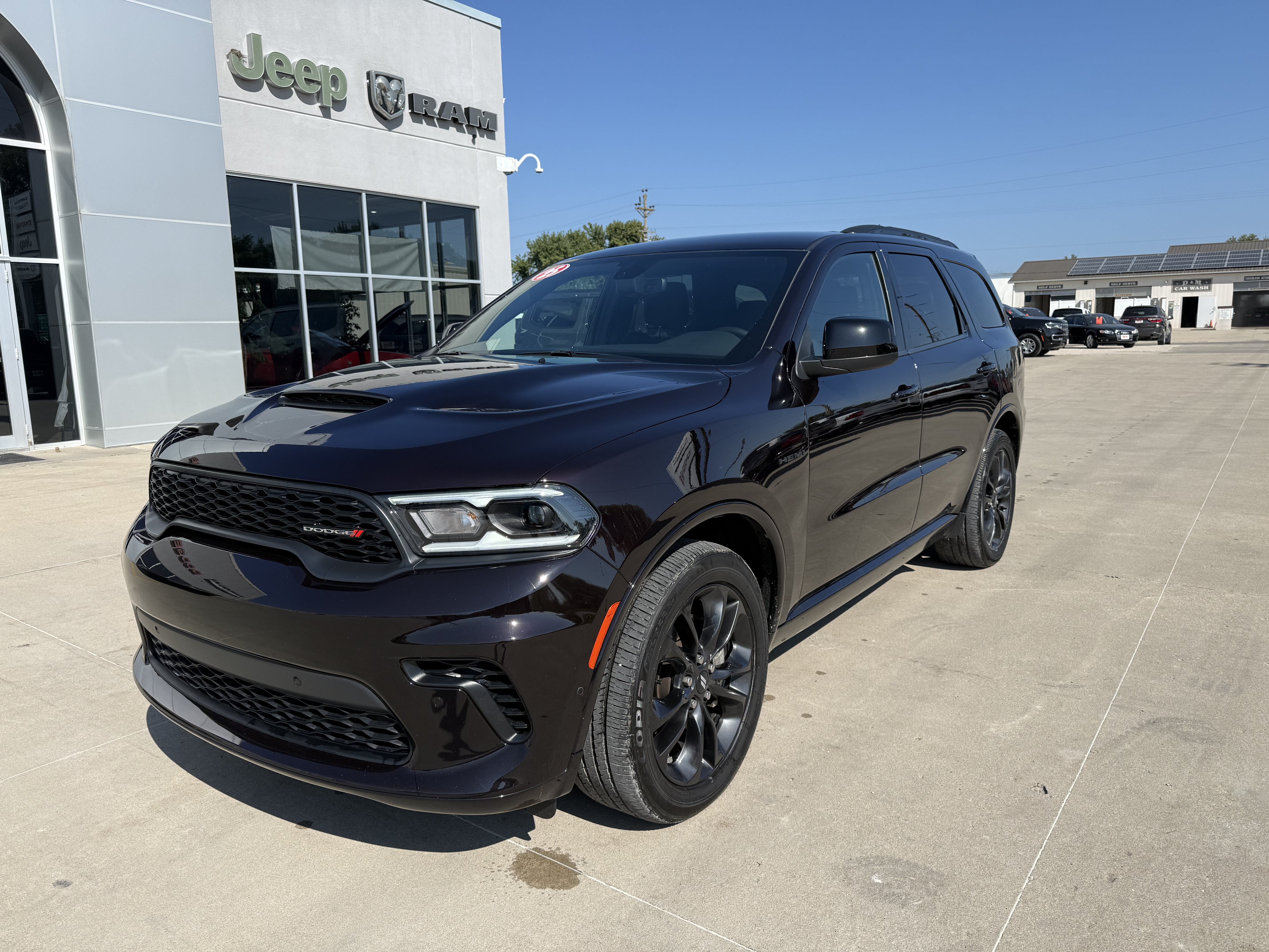 Used 2025 Dodge Durango R/T w/ Blacktop Package AWD/4WD image 35