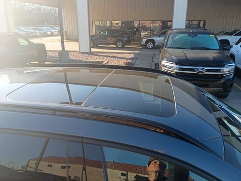 Used 2025 MAZDA CX-50 AWD 2.5 Hybrid w/ Premium Pkg image 8