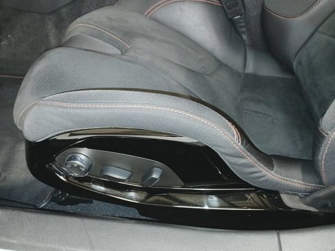 Used 2020 Chevrolet Corvette Stingray Premium Cpe w/ 3LT Preferred Equipment Group RWD image 17