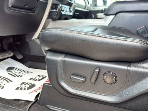 Used 2020 Ford F250 Lariat AWD/4WD image 9