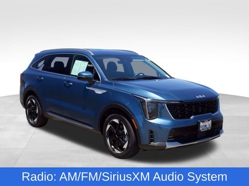 Used 2025 Kia Sorento EX AWD/4WD image 4