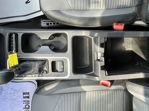 Used 2019 Ford Escape SE FWD image 15