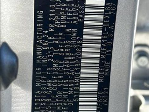 Used 2024 Toyota Corolla LE image 27