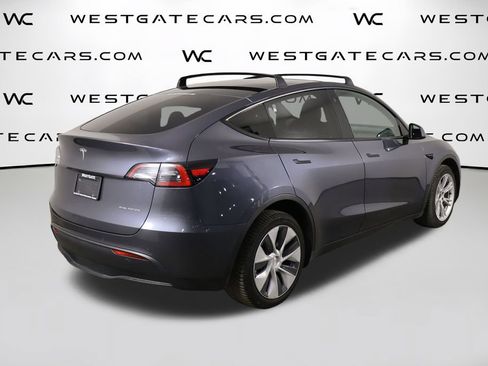 Used 2022 Tesla Model Y Long Range AWD/4WD image 49
