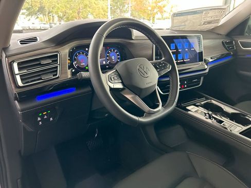 New 2026 Volkswagen Atlas SEL image 15