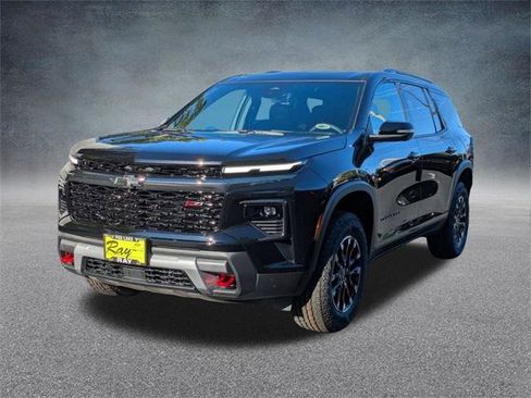 New 2026 Chevrolet Traverse Z71 w/ Driver Confidence Package image 8