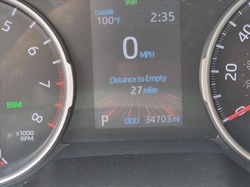 Used 2022 Toyota RAV4 XLE Premium FWD image 11