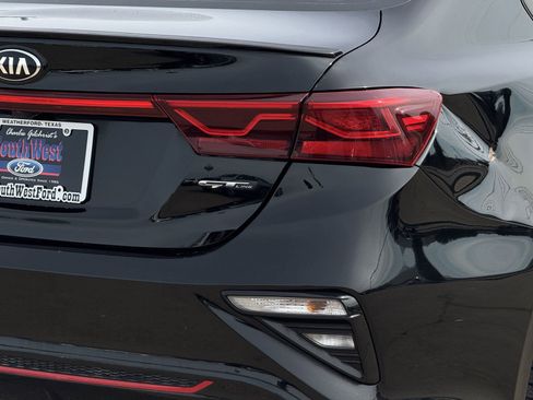 Used 2020 Kia Forte GT-Line image 12