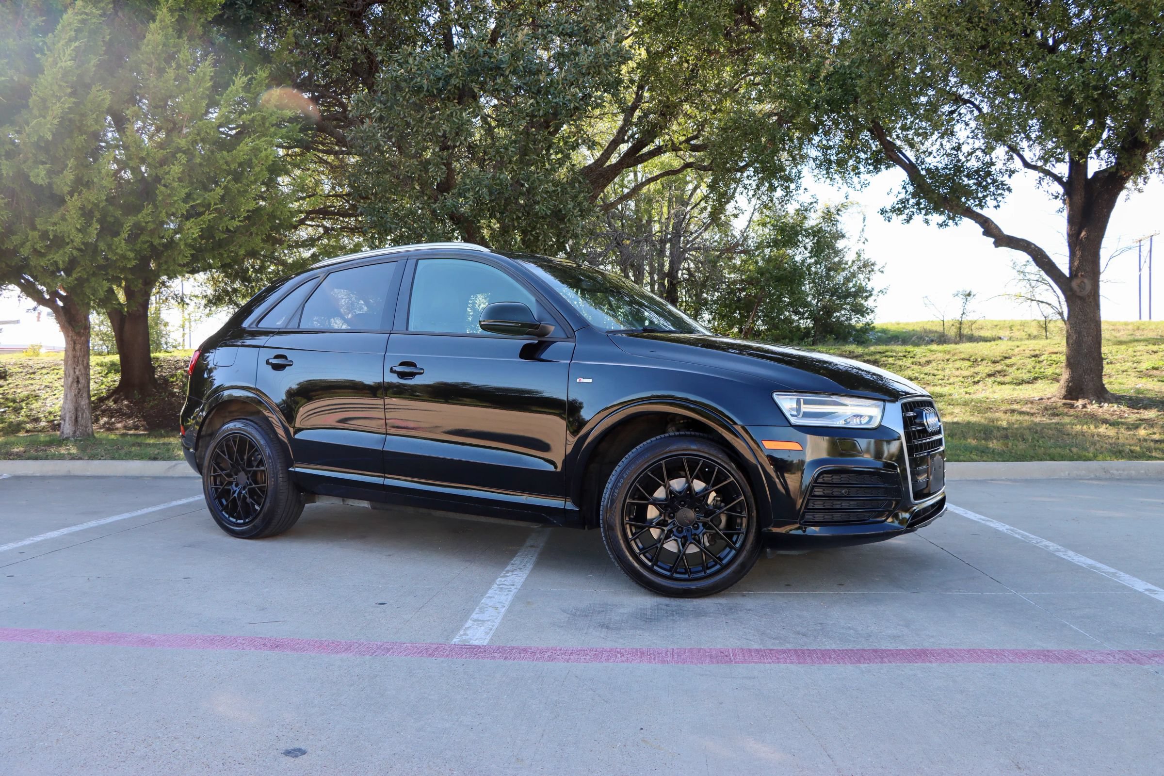 Used 2018 Audi Q3 2.0T Premium FWD image 1