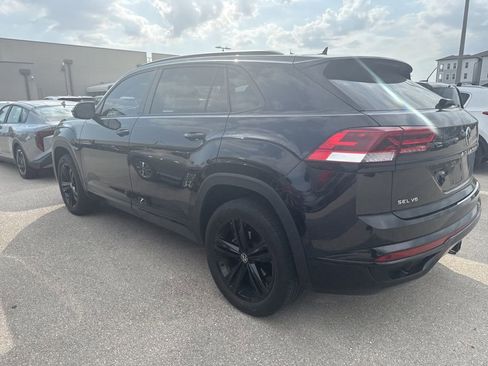 Used 2023 Volkswagen Atlas Cross Sport SEL image 8