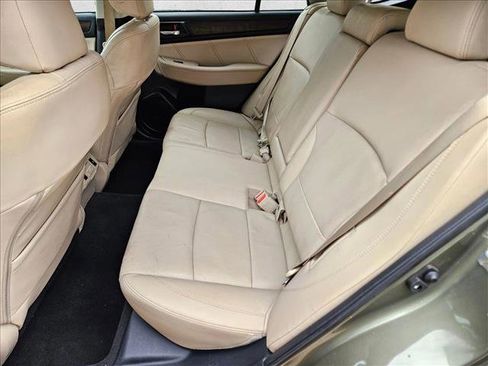 Used 2018 Subaru Outback 2.5i Limited image 18