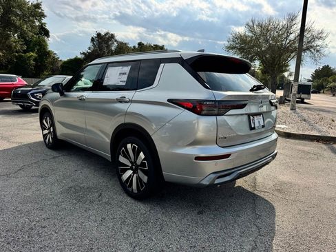 New 2026 Mitsubishi Outlander SEL FWD image 5