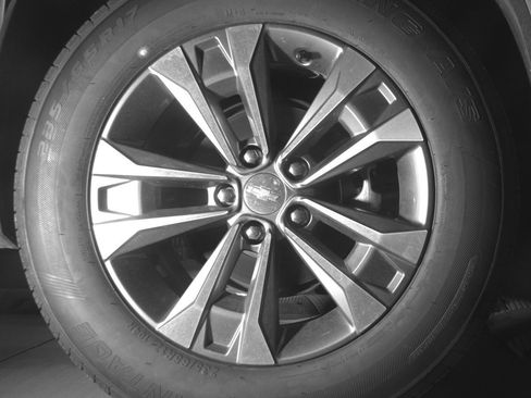 Used 2025 Chevrolet Equinox LT FWD image 15