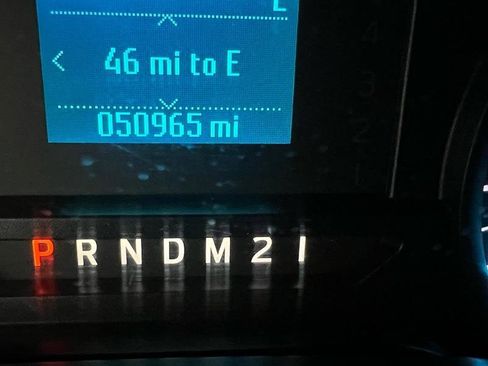 Used 2017 Ford F550 2WD Regular Cab Super Duty image 24