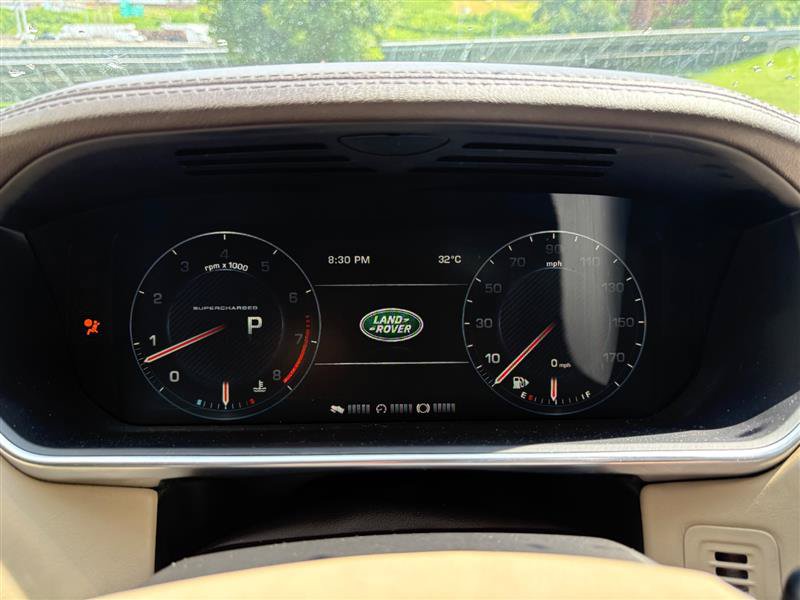 Used 2015 Land Rover Range Rover Supercharged AWD/4WD image 13