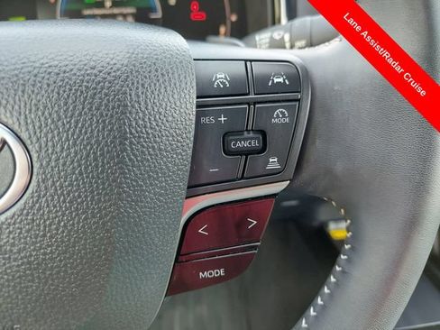 Certified 2025 Toyota Camry SE FWD image 28