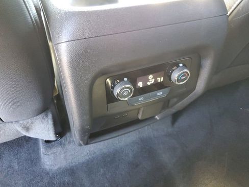 Certified 2024 Chevrolet Traverse LT w/ LPO, Floor Liner Package FWD image 15