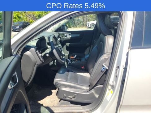 Used 2023 Volvo XC40 B5 Plus w/ Driver Assist Package AWD/4WD image 9